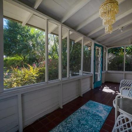 Serene Beachy Bungalow With Large Screened Porch! Tampa Esterno foto
