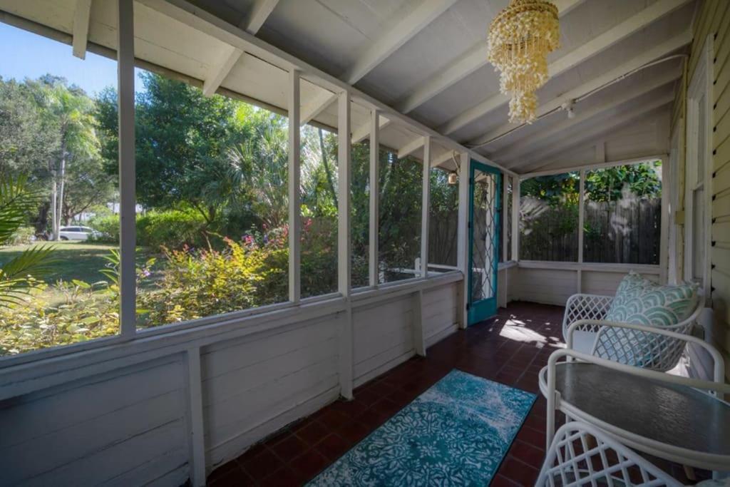 Serene Beachy Bungalow With Large Screened Porch! Tampa Esterno foto
